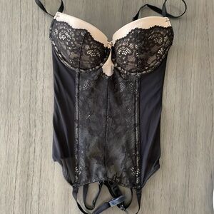 CLOSET CLOSING Victoria’s Secret very sexy lingerie garter belt black & nude 32C